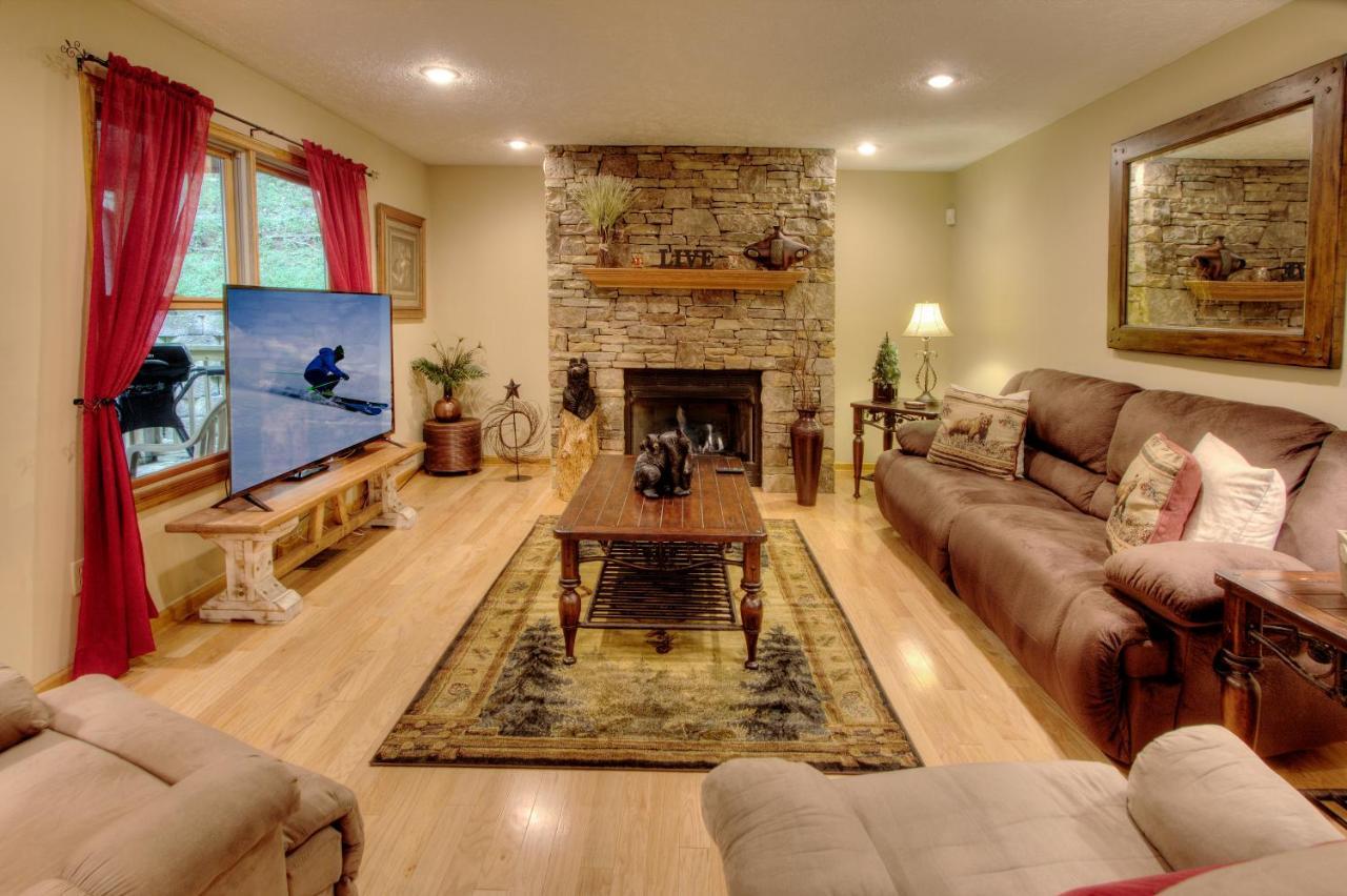 Gorgeous "Country Roads" By Honeybearcabins 4Br 4Ba, Next To Pool, Easy Drive, Main Strip Location! Pigeon Forge Exterior foto