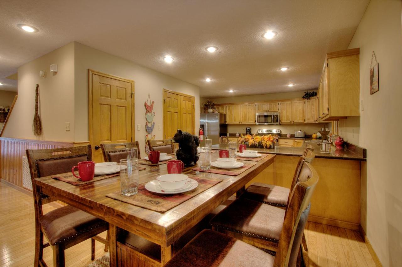 Gorgeous "Country Roads" By Honeybearcabins 4Br 4Ba, Next To Pool, Easy Drive, Main Strip Location! Pigeon Forge Exterior foto
